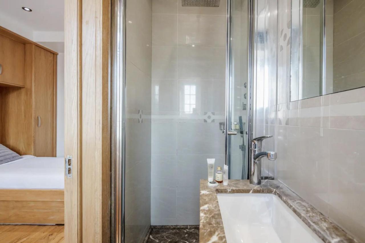 Hyde Park, Oxford St - 2 Bed, 3bath - Lift Appartamento